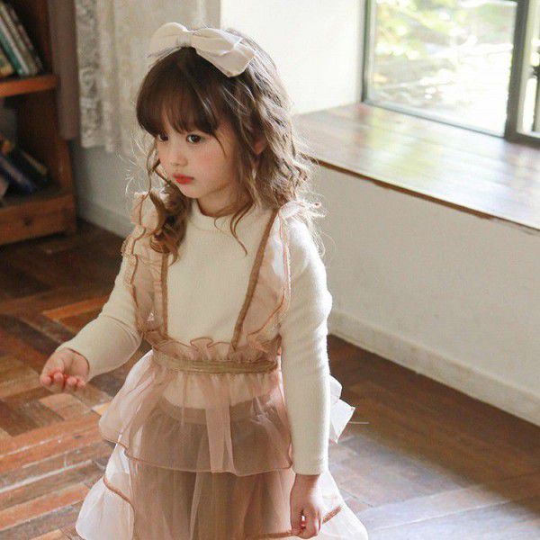 Autumn and winter style Strawberry Shan Korean children's dress girls' fake two pieces of lace foreign fairy gas plush T-shirt pre-sale 