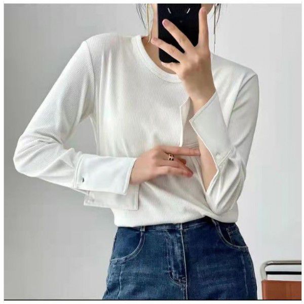 The same recommended white round neck long sleeved shirt sleeve design feels cautious, machine T-shirt, women's versatile top