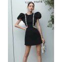 A niche dress can usually be worn as a light luxury fairy style puffy skirt, black dress