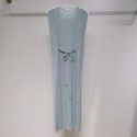 Pleated mid length dress exudes a slimming and slimming look, with a lace up skirt