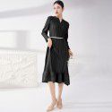 Pleated dress for women's new small V-neck, belt, flower bud skirt, elegant temperament, high waist, mid length skirt