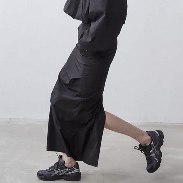 New summer style embellishment with slit and lightweight black skirt