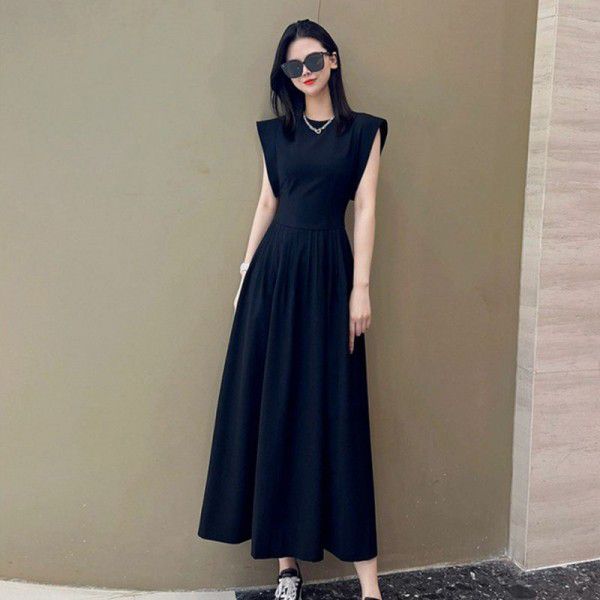 Spring and Summer New High Grade Feminine Temperament, Fashionable Sleeveless Dress, Slim Waist, Hepburn Style, Little Black Dress, Female