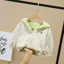 Girls' coat winter Korean version children's windbreaker foreign style hooded coat cartoon fashion