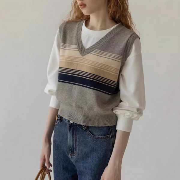 Retro college style striped knitted vest, knitted gradient layered top, inner and outer, women's clothing for spring